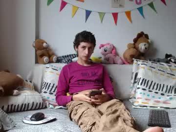 Watch malitamuymal22 performing live on BoomCams free cam network