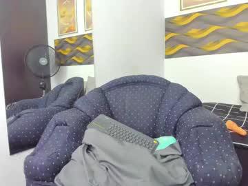 Watch malory_hotx performing live on BoomCams free cam network
