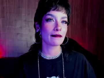 Watch mamushka_ performing live on BoomCams free cam network