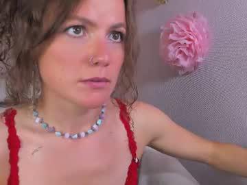 Watch mari_muse performing live on BoomCams free cam network