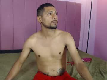 Watch marianabigtits01 performing live on BoomCams free cam network