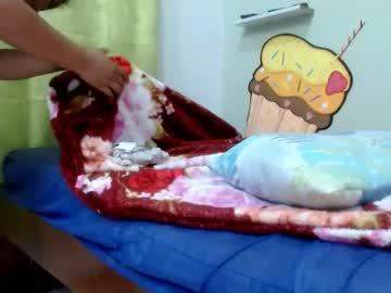 Watch marianabigtits18 performing live on BoomCams free cam network