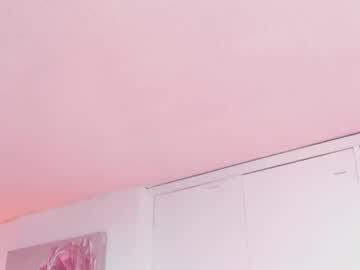 Watch marie_harper performing live on BoomCams free cam network