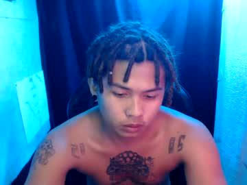 Watch mark_louie performing live on BoomCams free cam network