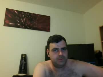 Watch markoluggin performing live on BoomCams free cam network