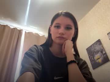 Watch marnieratelle performing live on BoomCams free cam network