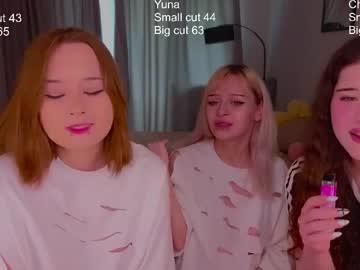 Watch mary_u performing live on BoomCams free cam network