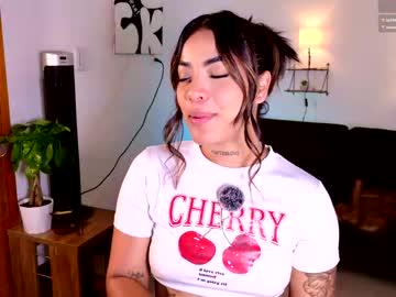 Watch maryybellax performing live on BoomCams free cam network