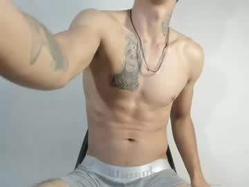 Watch master_lian_ performing live on BoomCams free cam network