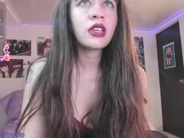 Watch mathildalapetite performing live on BoomCams free cam network