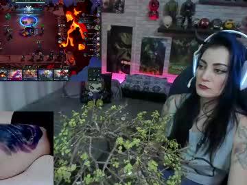 Watch mature_gamer performing live on BoomCams free cam network