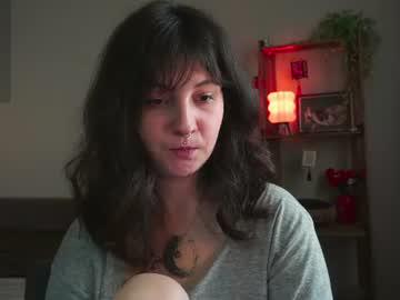 Watch maymary_ performing live on BoomCams free cam network