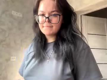 Watch meghanlui performing live on BoomCams free cam network