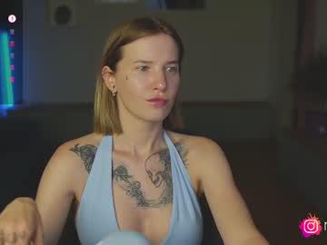 Watch mel_collins performing live on BoomCams free cam network