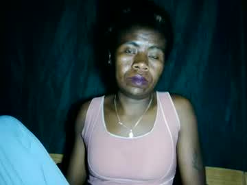 Watch melanih performing live on BoomCams free cam network