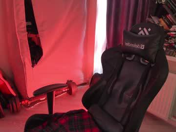Watch melante_s performing live on BoomCams free cam network