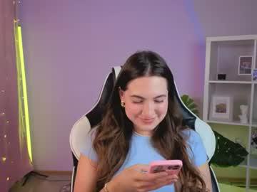Watch melissacharm_ performing live on BoomCams free cam network