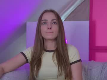 Watch melissamelrey performing live on BoomCams free cam network