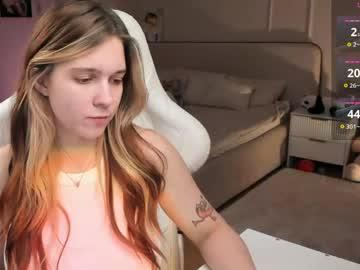 Watch melissamiles performing live on BoomCams free cam network
