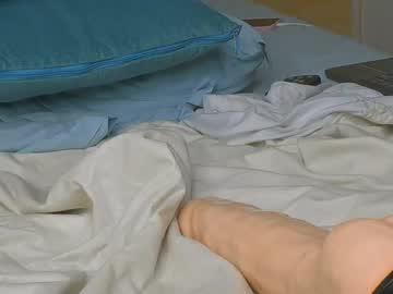 Watch melodi_20 performing live on BoomCams free cam network