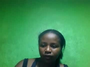 Watch meria342462 performing live on BoomCams free cam network