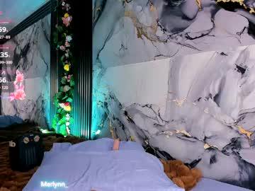 Watch merlynn_ performing live on BoomCams free cam network