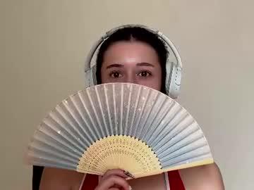 Watch merrillnoorigian performing live on BoomCams free cam network