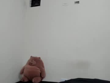 Watch mia__rooms performing live on BoomCams free cam network