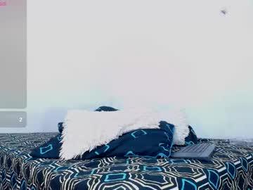 Watch mia_luxce29 performing live on BoomCams free cam network
