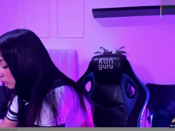 Watch mia_pv2 performing live on BoomCams free cam network