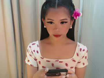 Watch mia_slut18 performing live on BoomCams free cam network