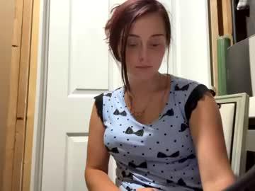 Watch miaaellie performing live on BoomCams free cam network