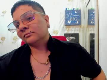 Watch miacapucci1 performing live on BoomCams free cam network