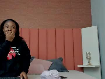 Watch miahjacksson performing live on BoomCams free cam network