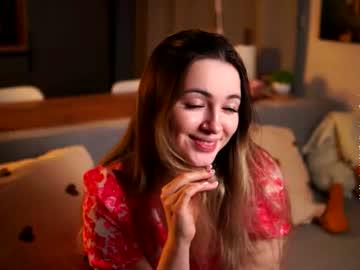 Watch miangoe performing live on BoomCams free cam network