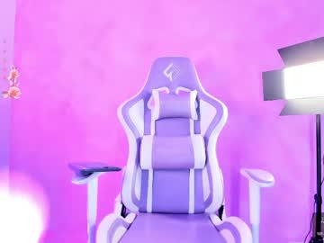 Watch miapink_ofii_ performing live on BoomCams free cam network