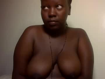 Watch midnightt_curves performing live on BoomCams free cam network