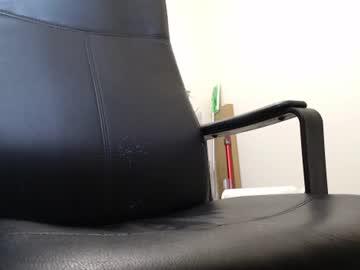 Watch mike_428 performing live on BoomCams free cam network