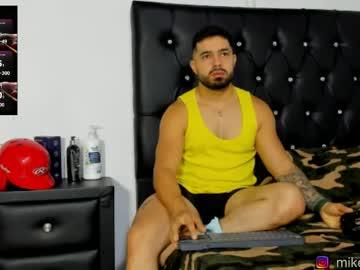 Watch mikeblaree performing live on BoomCams free cam network