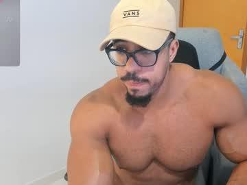 Watch mikehotk performing live on BoomCams free cam network