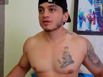 Watch mikke_love performing live on BoomCams free cam network