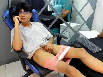 Watch miks_stone performing live on BoomCams free cam network