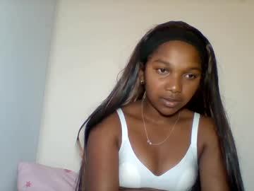 Watch mila_lunah performing live on BoomCams free cam network
