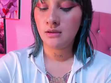 Watch mila_nixon01 performing live on BoomCams free cam network