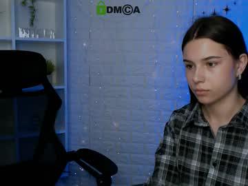 Watch milamiuuu performing live on BoomCams free cam network