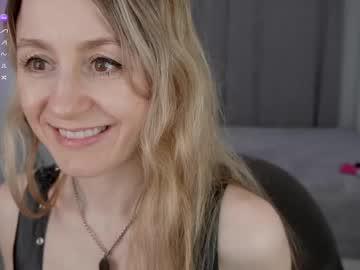 Watch milanacamgirl performing live on BoomCams free cam network