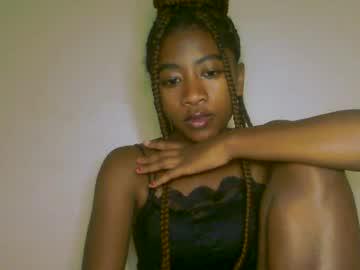 Watch milennah performing live on BoomCams free cam network