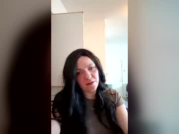 Watch milkymomasquirtsalot performing live on BoomCams free cam network