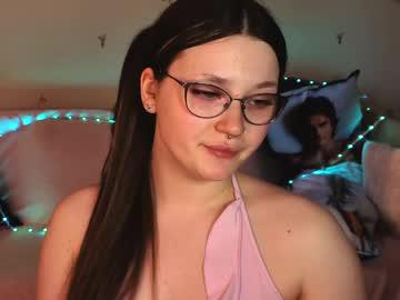 Watch milliedoll performing live on BoomCams free cam network