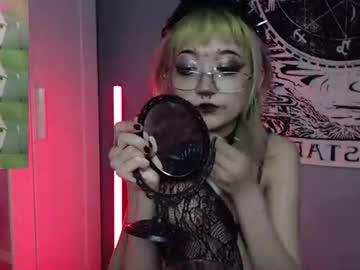 Watch milten_trish performing live on BoomCams free cam network